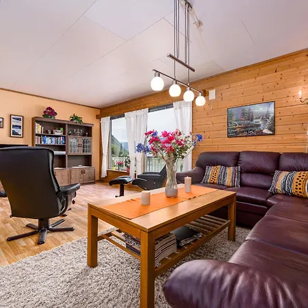 Hovsfjellet By Interhome Fresvik