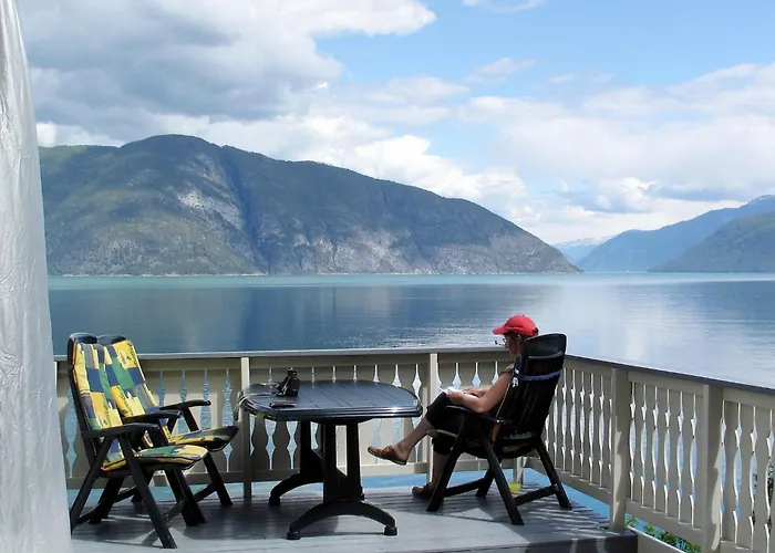 Hovsfjellet By Interhome Fresvik